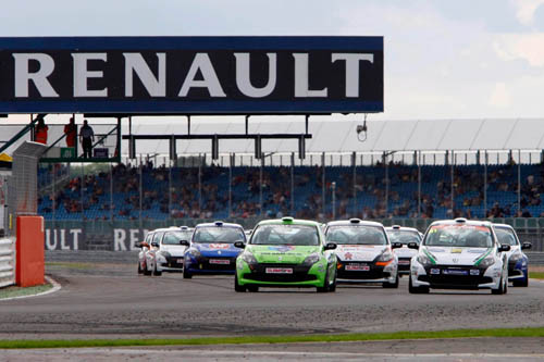 Clio Cup op Engelse bodem